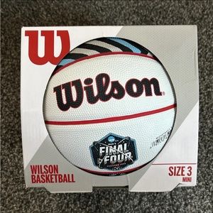 Wilson Sporting Goods NCAA bronze series Final Four Mini Rubber Basketball UCONN